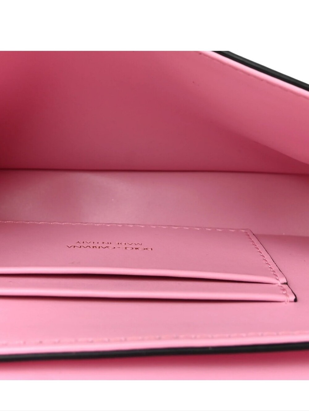 ‼️ON SALE‼️New Dolce & Gabbana Pastel Pink DG Crossbody Bag with Gold Hardware - Picture 11 of 16